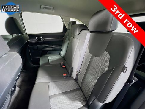 Certified 2025 Kia Sorento LX image 22