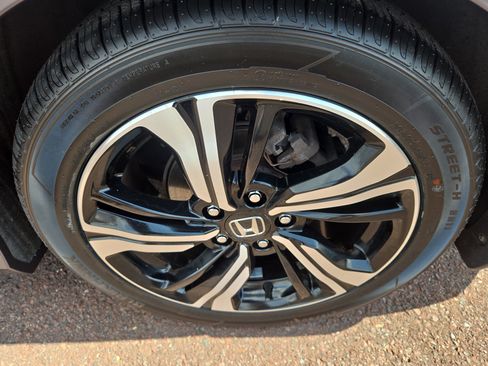 Used 2016 Honda Civic Touring image 11