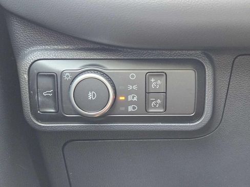 Used 2025 Ford Explorer Active w/ Active Comfort Package AWD/4WD image 22