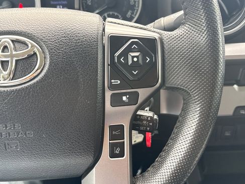Used 2021 Toyota Tacoma SR5 RWD image 28