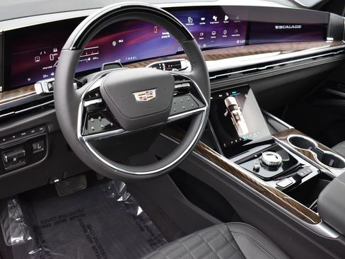 Certified 2026 Cadillac Escalade Platinum Sport w/ LPO, ONYX Package image 12