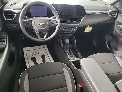 New 2026 Chevrolet TrailBlazer LT w/ Driver Confidence Package image 2