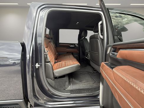 Used 2025 GMC Sierra 2500 Denali Ultimate image 17