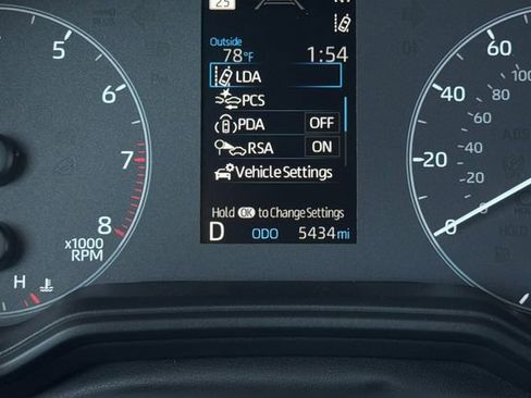 Used 2025 Toyota Corolla SE FWD image 30