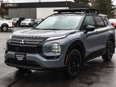 New 2026 Mitsubishi Outlander Trail Edition image 4