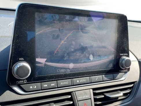 Used 2023 Nissan Altima 2.5 SV FWD image 27