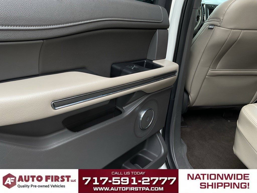 Used 2020 Ford Expedition Max XLT w/ Equipment Group 202A AWD/4WD image 11