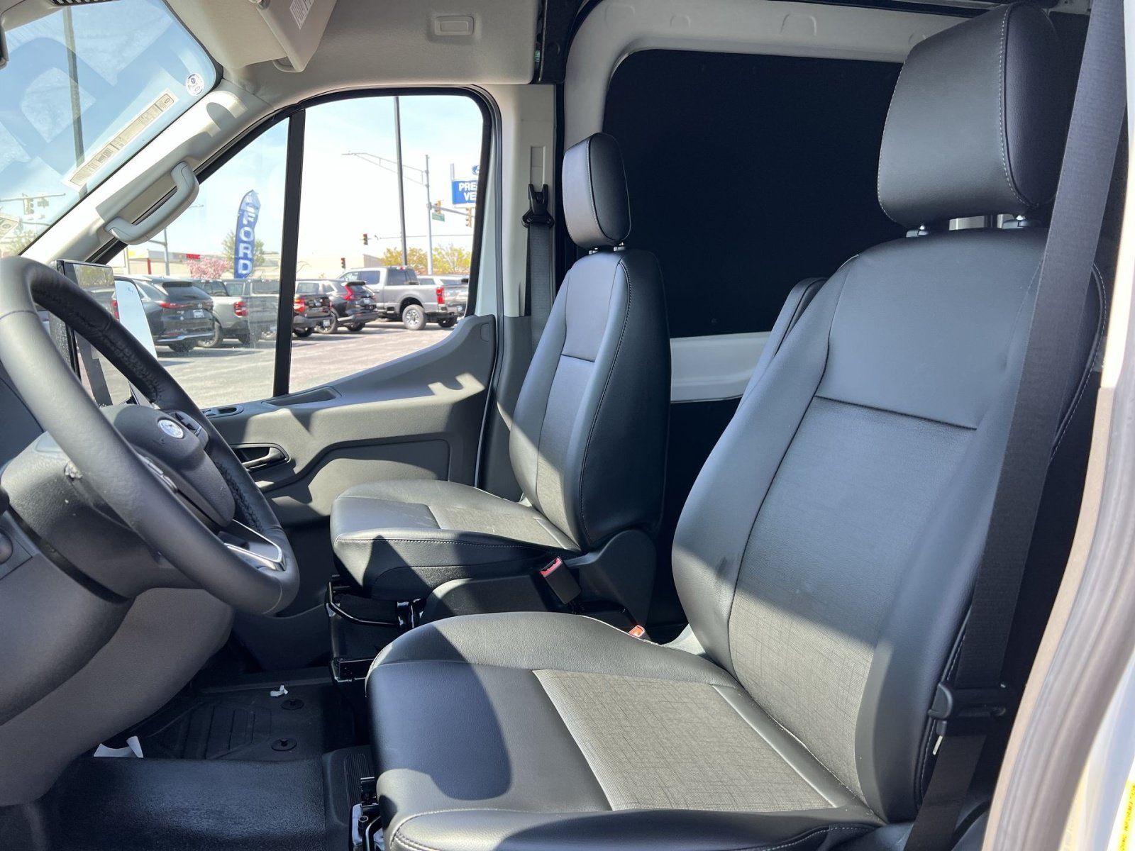 New 2026 Ford Transit 250 148 Medium Roof w/ Load Area Protection Package RWD image 13