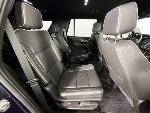 Used 2024 Chevrolet Tahoe Premier AWD/4WD image 32