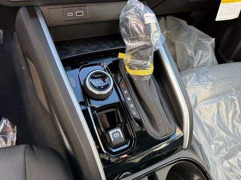 New 2026 Chevrolet Colorado Trail Boss AWD/4WD image 16