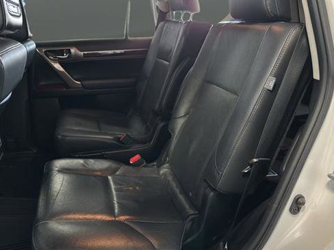 Used 2019 Lexus GX 460 Premium AWD/4WD image 23