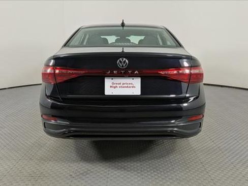 Used 2025 Volkswagen Jetta S image 6
