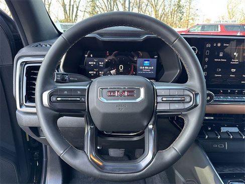 Used 2025 GMC Canyon AT4 w/ Nightfall Edition image 14