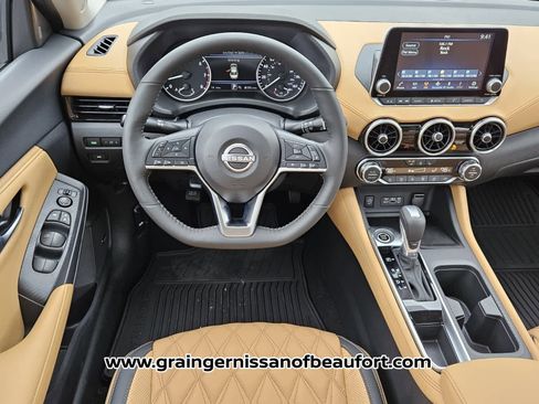 New 2025 Nissan Sentra SV w/ SV Premium Package image 5