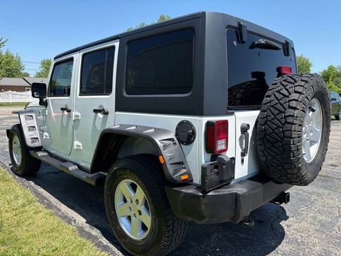 Used 2018 Jeep Wrangler Unlimited Sport S AWD/4WD image 2