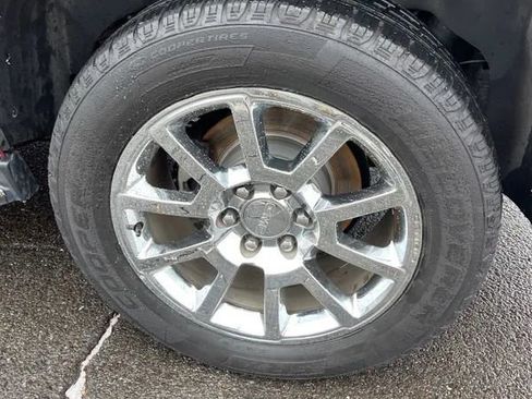 Used 2017 GMC Yukon Denali w/ Open Road Package image 9