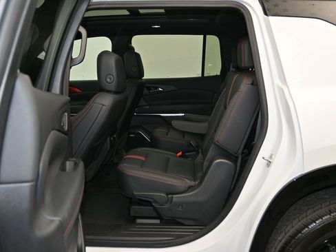 Certified 2024 Chevrolet Traverse RS w/ LPO, Floor Liner Package image 25