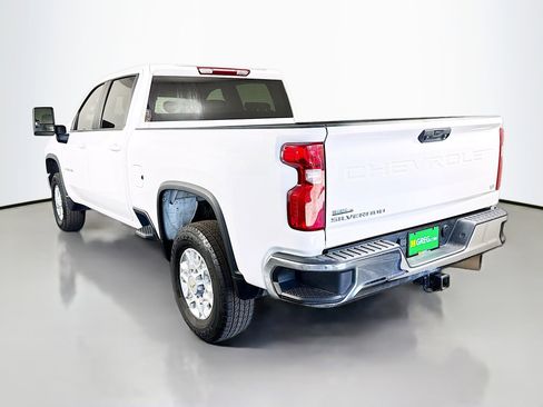 Used 2023 Chevrolet Silverado 2500 LT image 7