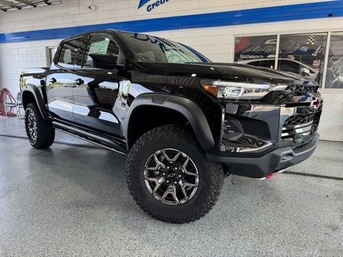 New 2025 Chevrolet Colorado ZR2 w/ Technology Package image 2