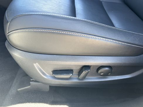 Used 2021 INFINITI QX50 Luxe w/ Appearance Package AWD/4WD image 28