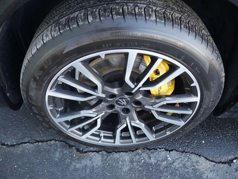 Used 2023 Maserati Grecale Modena image 11