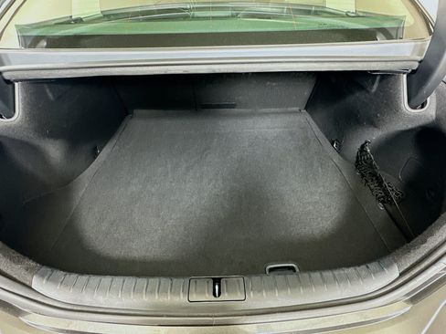 Used 2025 Genesis G70 2.5T RWD image 29