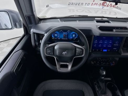 New 2025 Ford Bronco 4-Door image 23