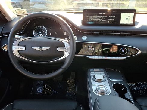 Certified 2025 Genesis GV70 2.5T w/ Advanced Package AWD/4WD image 12