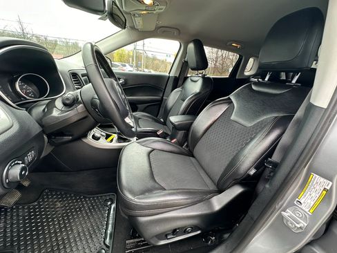 Used 2019 Jeep Compass Latitude w/ Popular Equipment Group image 13