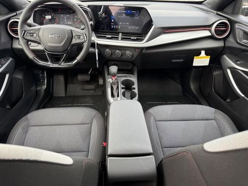New 2026 Chevrolet Trax RS w/ Sunroof Package FWD image 7