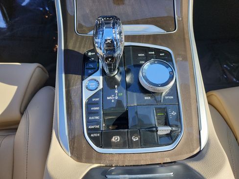 Used 2022 BMW X5 xDrive45e w/ Climate Comfort Package image 16