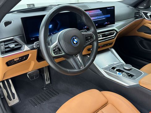 Used 2023 BMW i4 eDrive40 w/ M Sport Package RWD image 4