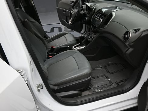 Used 2015 Chevrolet Sonic LTZ FWD image 20