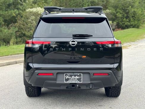 Used 2025 Nissan Pathfinder Rock Creek image 12