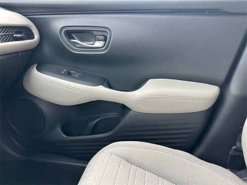New 2026 Honda HR-V LX image 21