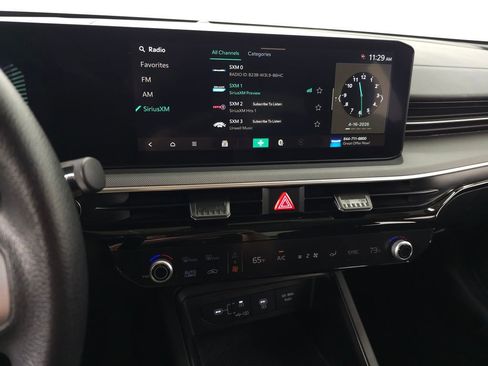 Used 2025 Kia K5 LXS FWD image 21