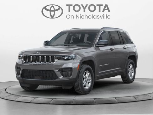 Used 2025 Jeep Grand Cherokee Overland w/ Trailer Tow Package AWD/4WD image 1