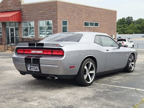 Used 2014 Dodge Challenger SRT8 w/ Harman/Kardon Audio Group RWD image 3