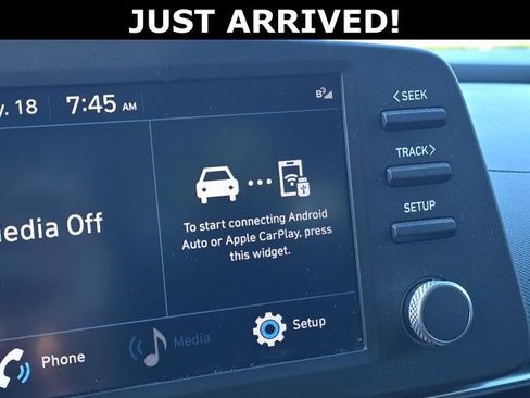 Used 2023 Hyundai Elantra SEL FWD image 16