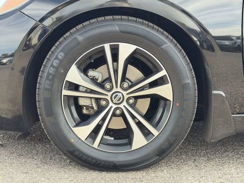 Used 2020 Nissan Sentra SV image 11