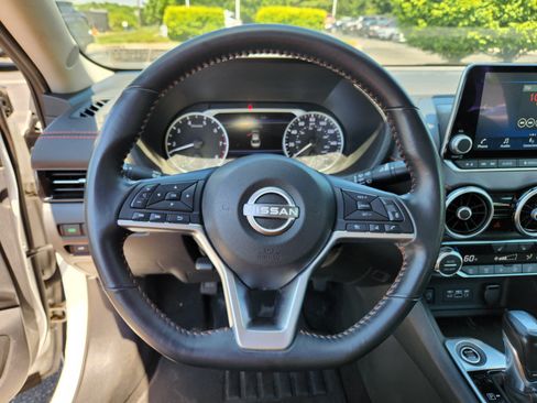 Used 2024 Nissan Sentra SR FWD image 18