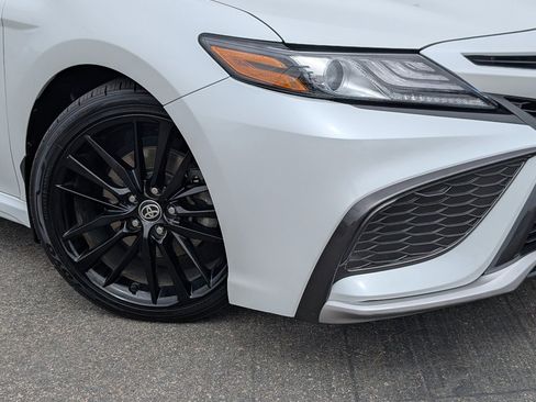 Used 2021 Toyota Camry XSE FWD image 10