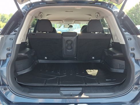 Used 2016 Nissan Rogue SV w/ SV Premium Package AWD/4WD image 29