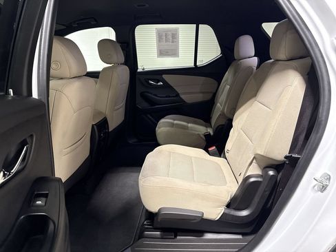 Used 2023 Chevrolet Traverse LT w/ LPO, Cargo Package AWD/4WD image 22