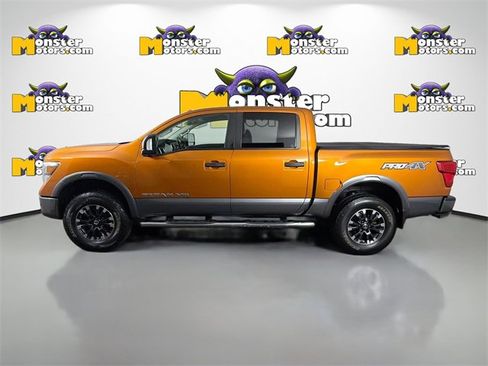 Used 2019 Nissan Titan PRO-4X image 8