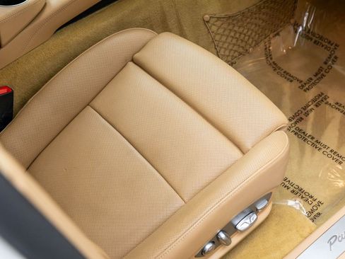 Used 2015 Porsche Panamera S w/ Premium Package Plus image 38