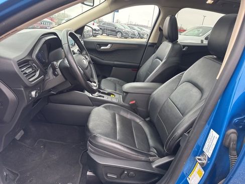 Used 2020 Ford Escape Titanium w/ Titanium Premium Package 2.0 image 9