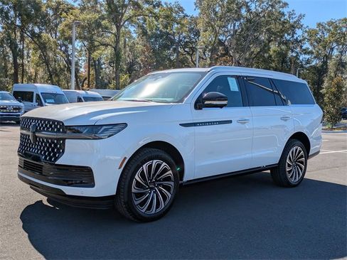 New 2025 Lincoln Navigator Black Label image 8