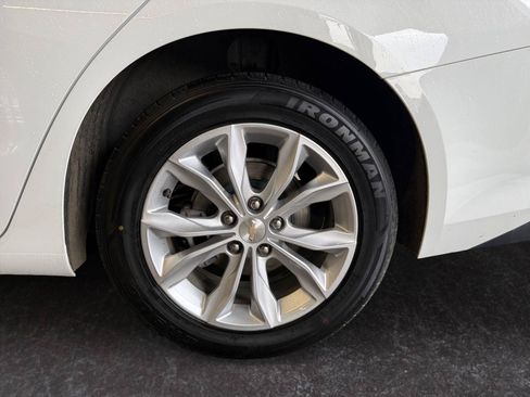 Used 2023 Chevrolet Malibu LT FWD image 18