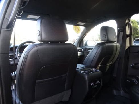 Used 2024 GMC Acadia Elevation w/ Black Edition image 22